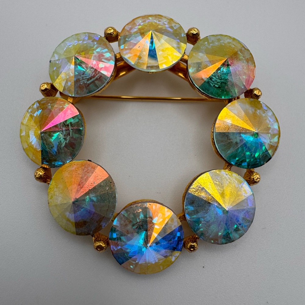 Vintage Signed Albert Weiss Aurora Borealis Ravoli Wreath Brooch